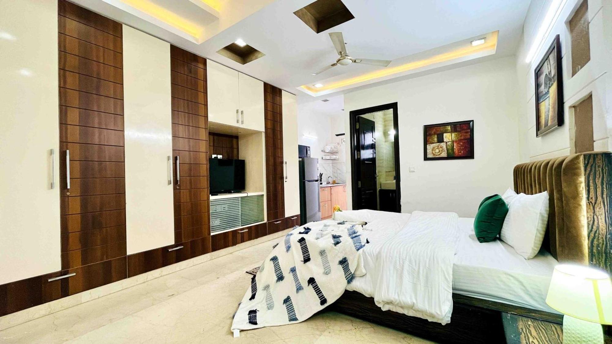 Olive Service Apartments - Greater Kailash New Delhi Værelse billede