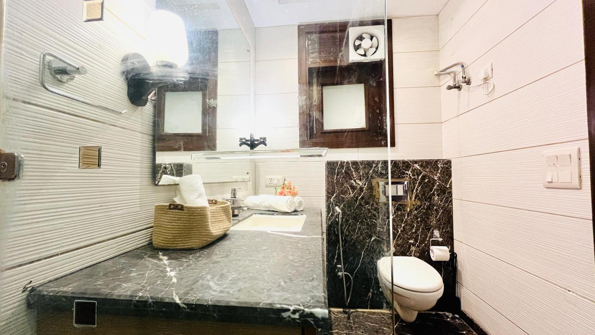 Olive Service Apartments - Greater Kailash New Delhi Værelse billede